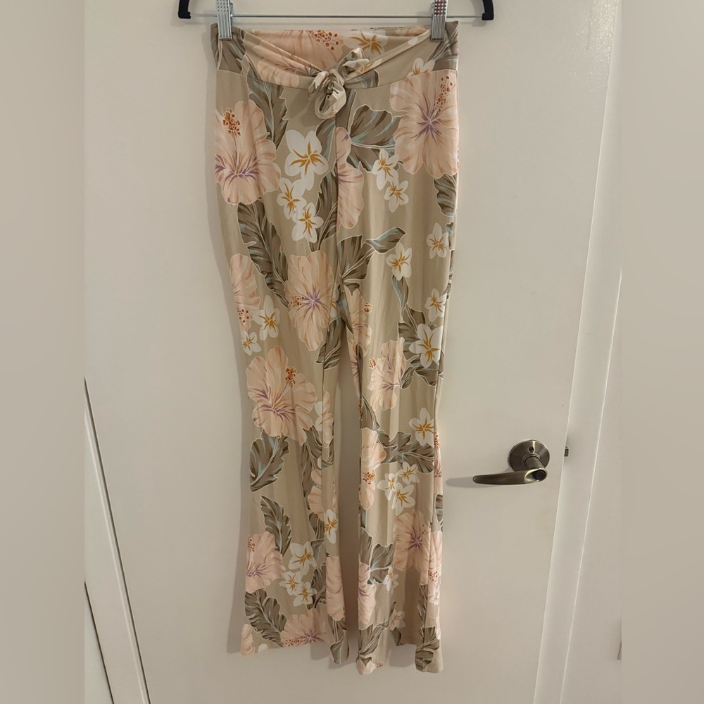 Forever 21 Floral Print Pants